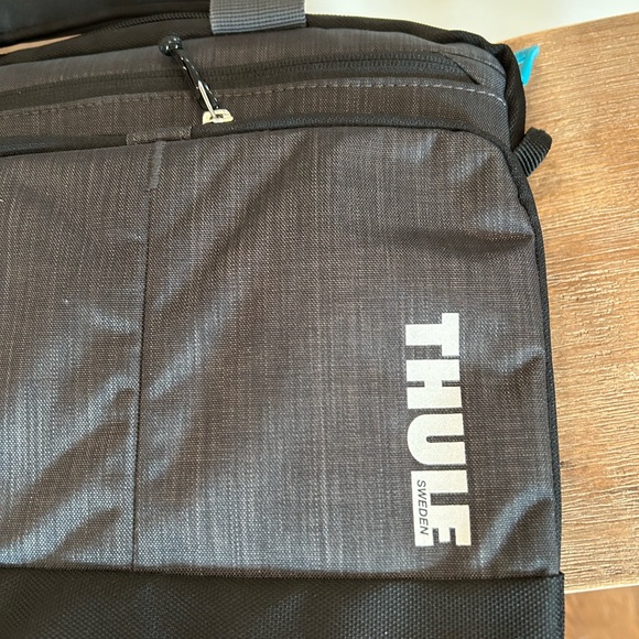 Thule Straven 13” Dark Grey Laptop Bag Commuter Daypack Unbranded Unisex - Picture 3 of 7